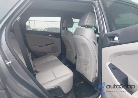 2018 Hyundai Tucson Value z USA, uszkodzony, nr VIN KM8J3CA28JU762009